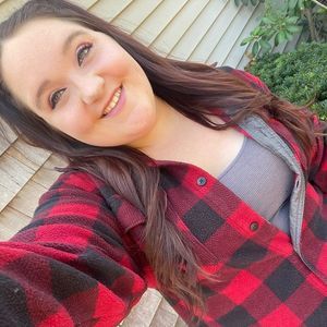 Meet your Posher, Brittany jo